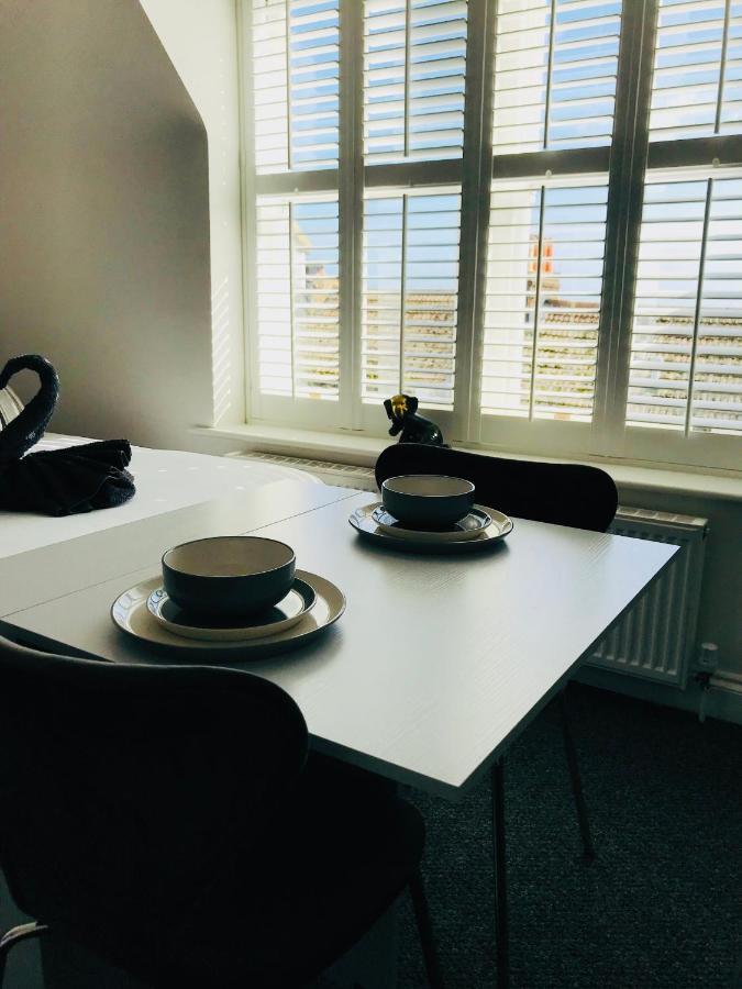Penthouse Suite, Sea View, Close To Shops, Beach And Train St Leonards-on-Sea Exterior foto