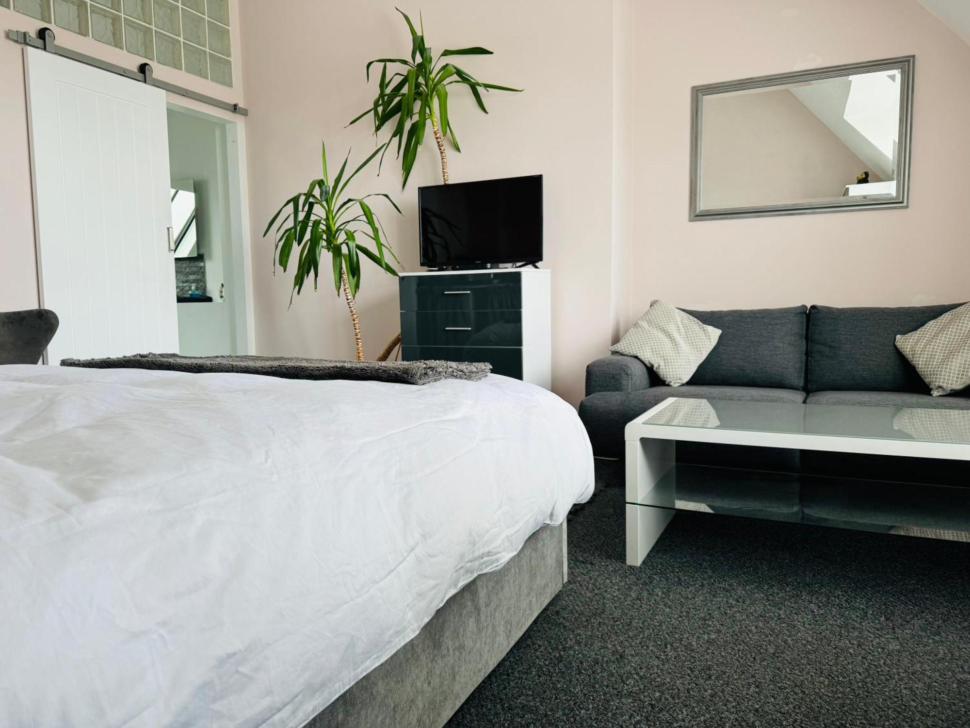 Penthouse Suite, Sea View, Close To Shops, Beach And Train St Leonards-on-Sea Exterior foto