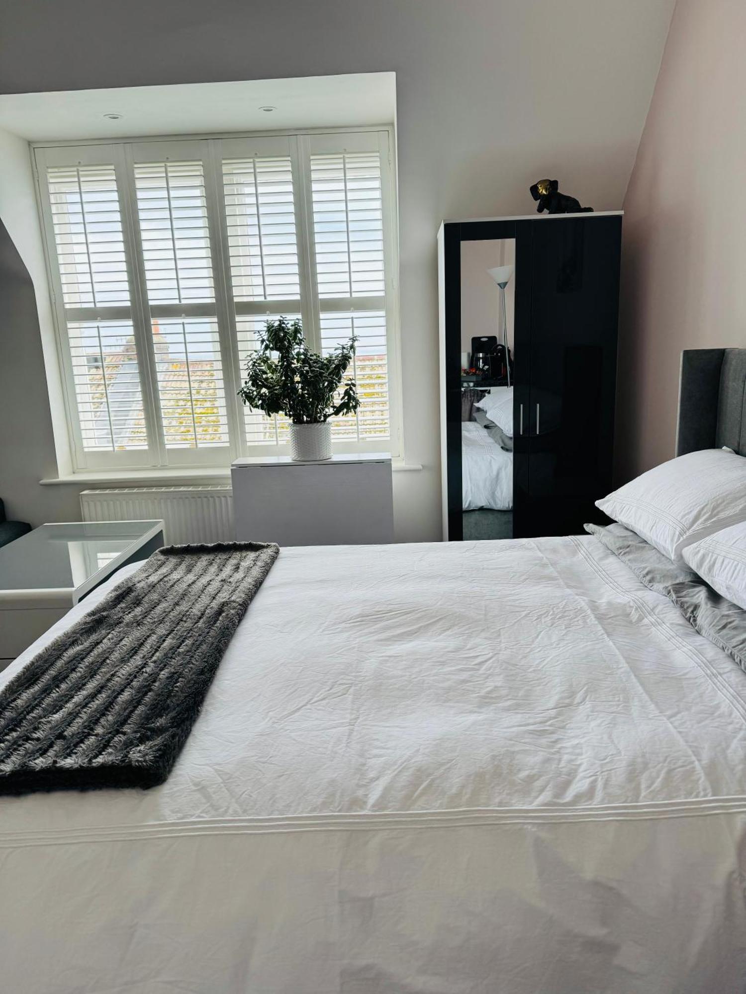 Penthouse Suite, Sea View, Close To Shops, Beach And Train St Leonards-on-Sea Exterior foto