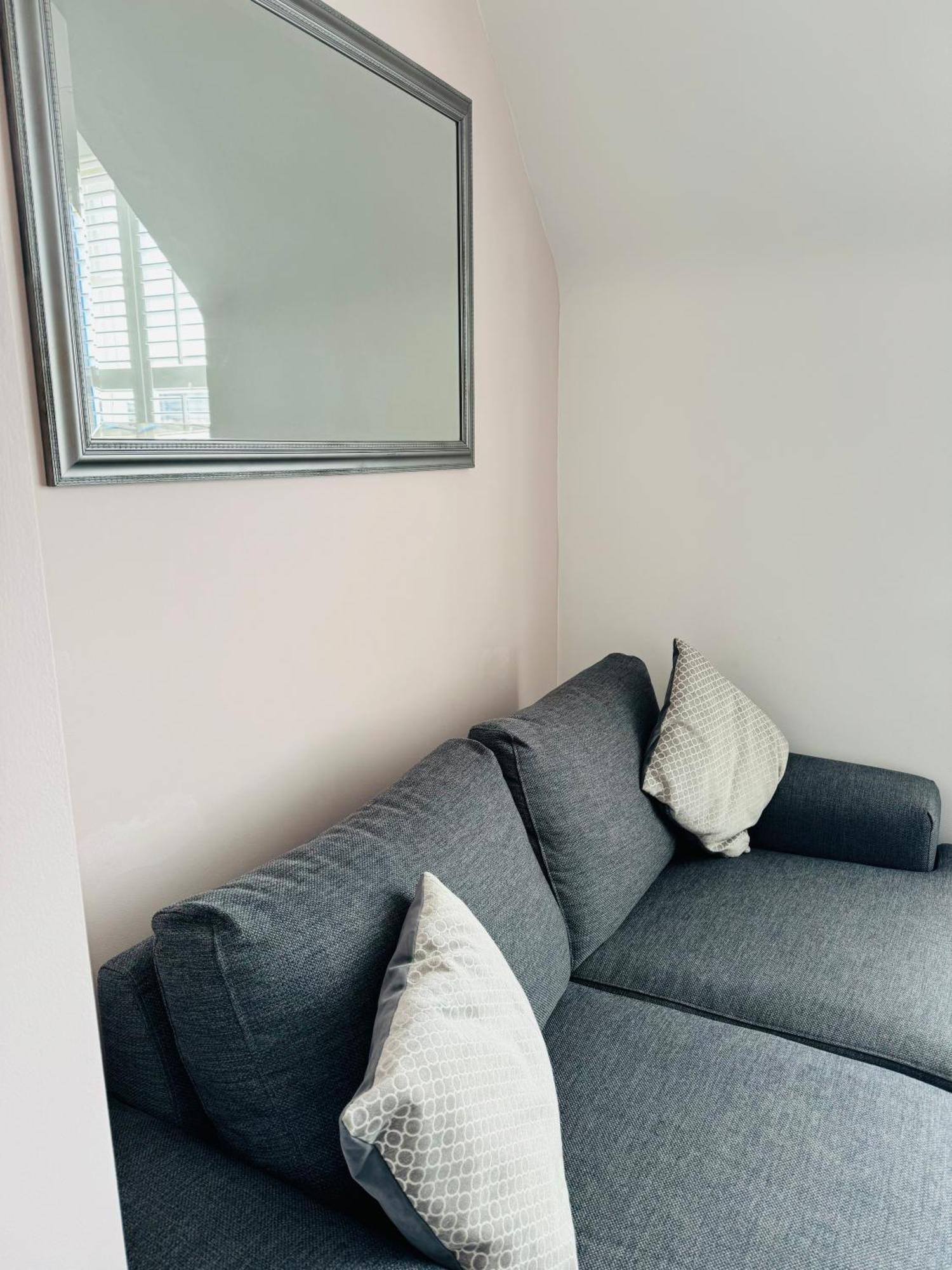 Penthouse Suite, Sea View, Close To Shops, Beach And Train St Leonards-on-Sea Exterior foto